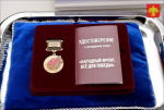 Ростислав Гольдштейн вручил нагрудные знаки «Народный Фронт