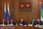 Ростислав Гольдштейн поручил региональному Минздраву усилить службу выдачи льготных лекарств